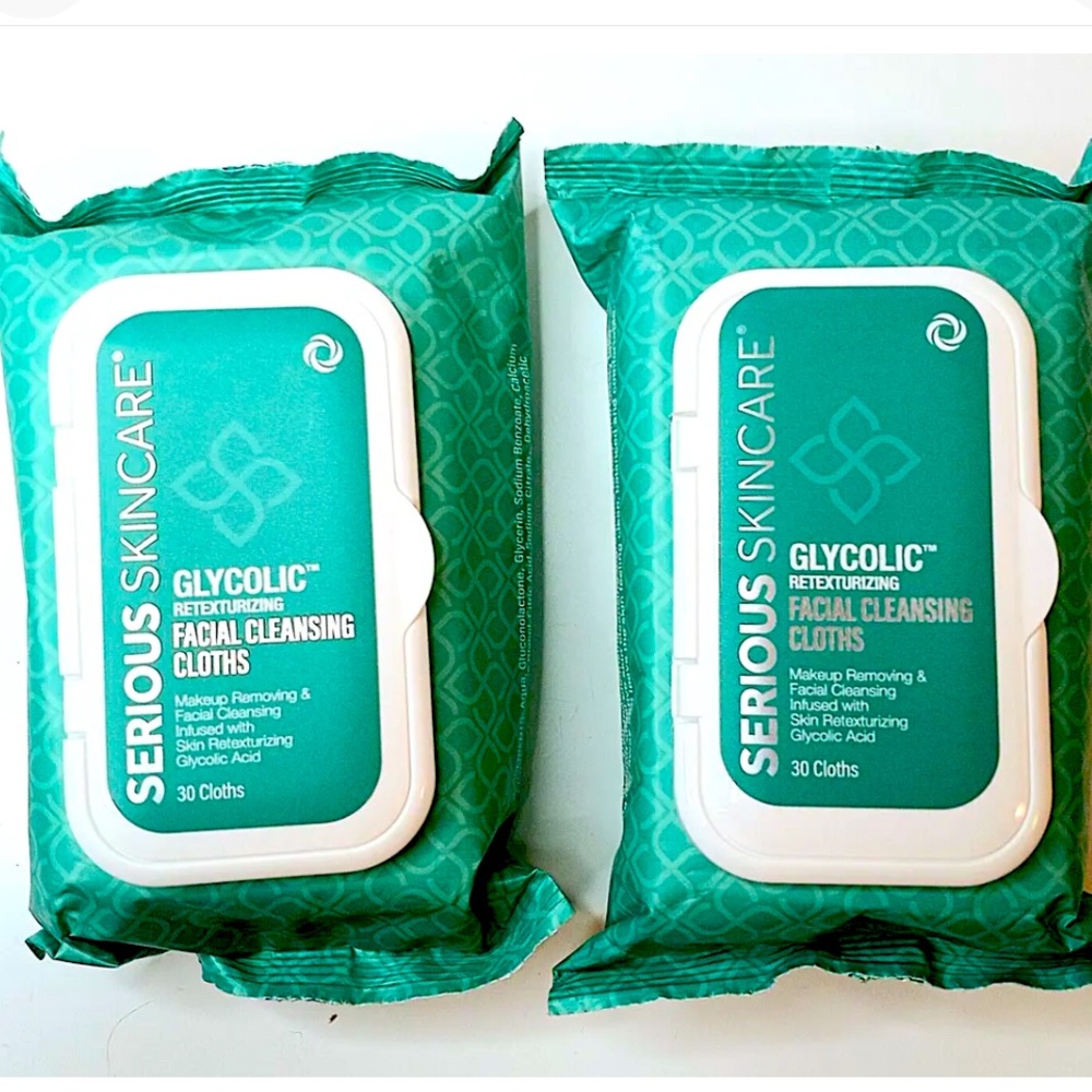 NEW ✅ SERIOUS SKIN CARE ⭐️ (SET of 2) 💚 Glycolic CLEANSING CLOTHS 💚